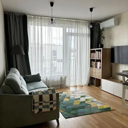 아파트 Jauki Viesnage Ozo Parke 빌뉴스